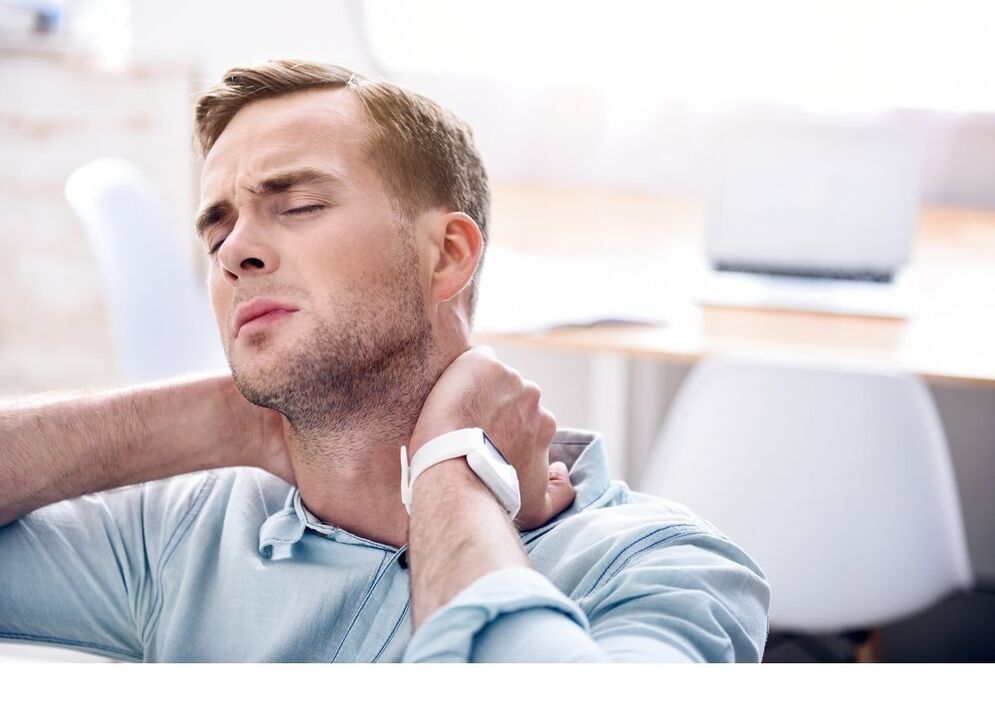 dhimbje në qafë tek një burrë për shkak të një tumori